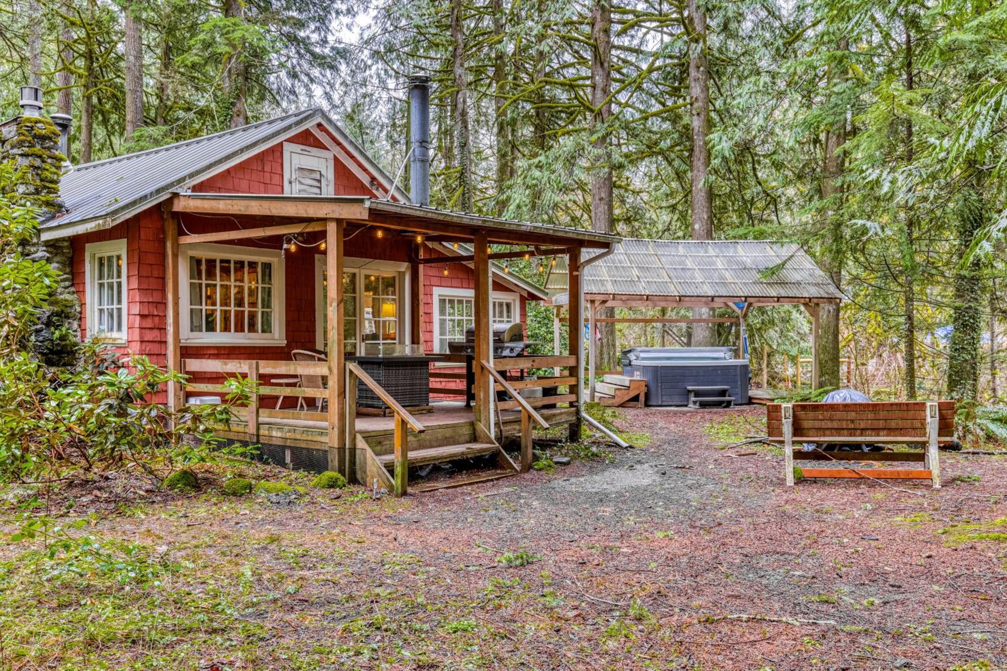 The Cedars Cabin Welches Bagian luar foto