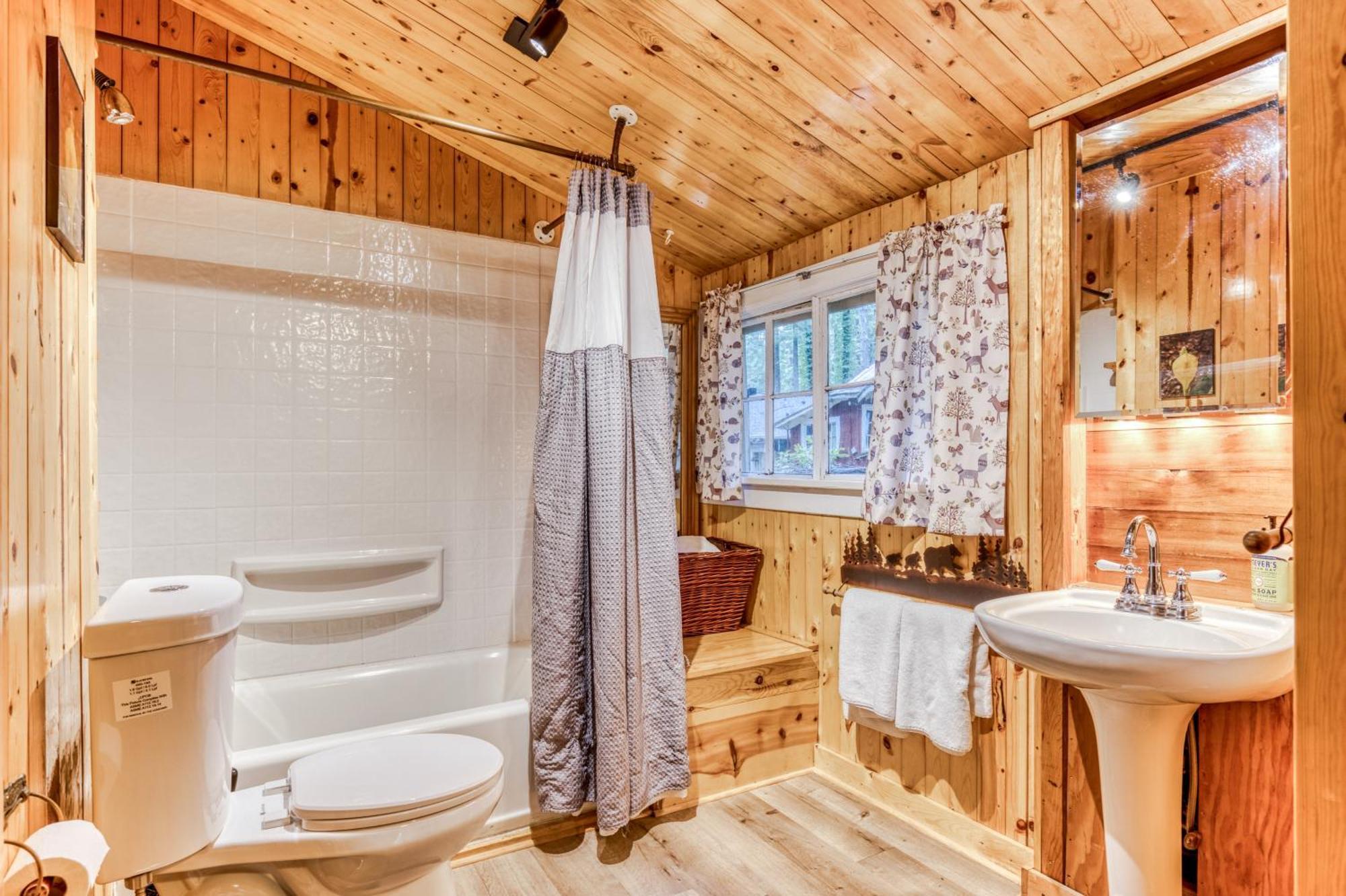 The Cedars Cabin Welches Bagian luar foto