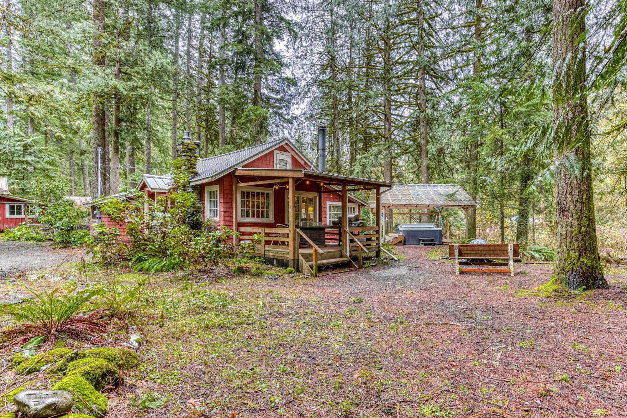 The Cedars Cabin Welches Bagian luar foto